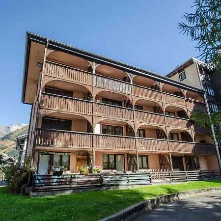 2 Pieces Pour 4 Personnes Avec Balcon Et Parking - Sud, A 5 Min Du Centre - Fr-1-343-250 Apartment Chamonix