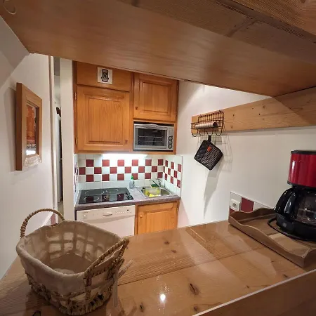 Apartment 2 Pieces Pour 4 Personnes Avec Balcon Et Parking - Sud, A 5 Min Du Centre - Fr-1-343-250 Chamonix