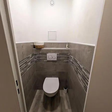 Cosy A Pour 4, Balcon, Parking - Fr-1-343-250 Chamonix